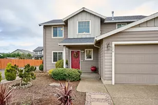 574 Prairie St, Woodburn, OR 97071 - Photo 2