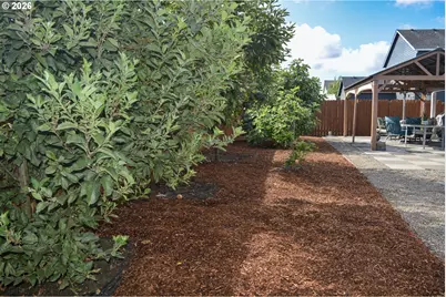 574 Prairie St, Woodburn, OR 97071 - Photo 8