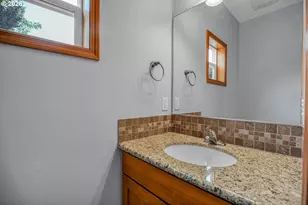 6123 SE 88th Ave, Portland, OR 97266 - Photo 16