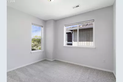 8526 N Haven Ave, Portland, OR 97203 - Photo 24