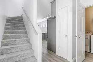 8526 N Haven Ave, Portland, OR 97203 - Photo 32