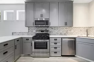 8526 N Haven Ave, Portland, OR 97203 - Photo 4