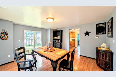 2110 E Main St, Cottage Grove, OR 97424 - Photo 8