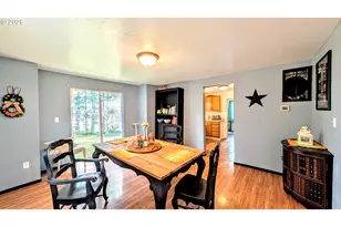 2110 E Main St, Cottage Grove, OR 97424 - Photo 8