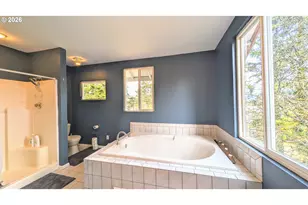 2110 E Main St, Cottage Grove, OR 97424 - Photo 14