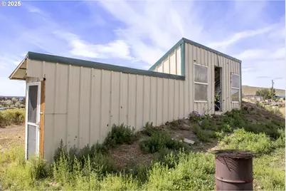 29388 Wrecking Yard Ln, Hines, OR 97738 - Photo 38