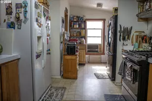 29388 Wrecking Yard Ln, Hines, OR 97738 - Photo 8