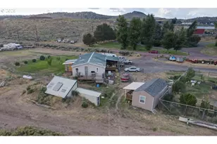 29388 Wrecking Yard Ln, Hines, OR 97738 - Photo 22