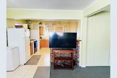 251 10th Ave, Seaside, OR 97138 - Photo 6