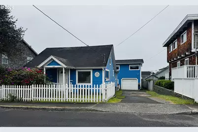 251 10th Ave, Seaside, OR 97138 - Photo 2