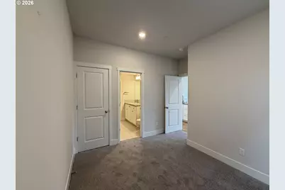 18404 SW Sugarloaf Ln, Beaverton, OR 97007 - Photo 10