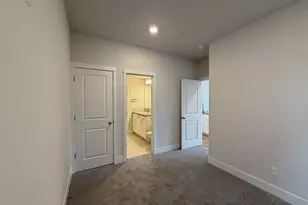 18404 SW Sugarloaf Ln, Beaverton, OR 97007 - Photo 10