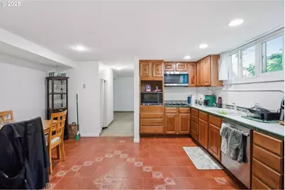 5105 5109 SE Tibbetts St, Portland, OR 97206 - Photo 32