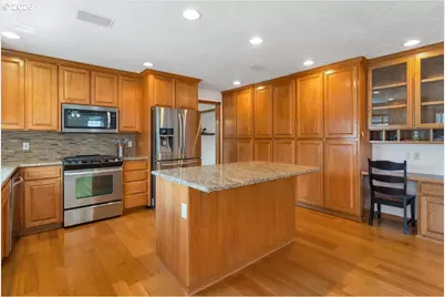 2734 Cindercone Ct SE, Salem, OR 97306 - Photo 20