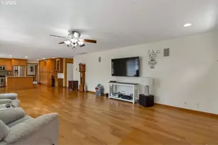 2734 Cindercone Ct SE, Salem, OR 97306 - Photo 28