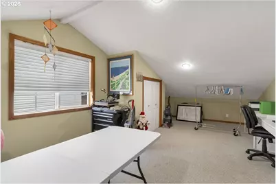 2734 Cindercone Ct SE, Salem, OR 97306 - Photo 38