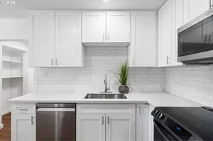 6555 SE 71st Ave, Portland, OR 97206 - Photo 16