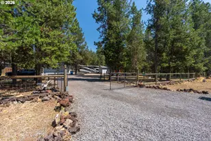 56132 Sandpiper Rd, Bend, OR 97707 - Photo 2