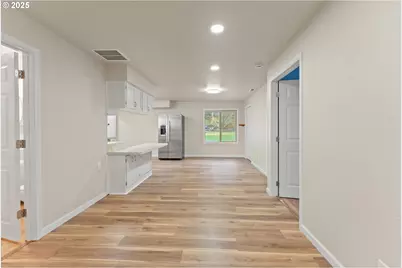 708 Heather Ln, Roseburg, OR 97471 - Photo 6