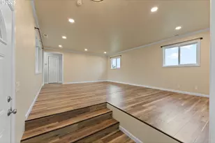 708 Heather Ln, Roseburg, OR 97471 - Photo 4