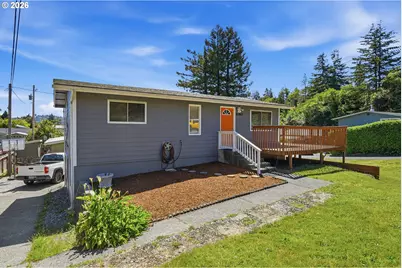 1060 S 10th St, Coos Bay, OR 97420 - Photo 6