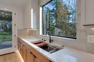 5010 Pk Blf Pl., Lake Oswego, OR 97035 - Photo 14