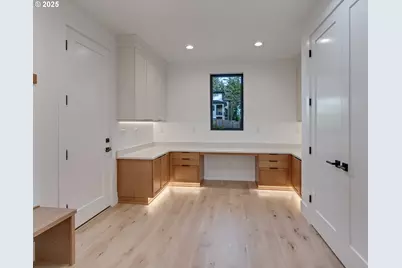 5010 Park Bluff Pl, Lake Oswego, OR 97035 - Photo 18