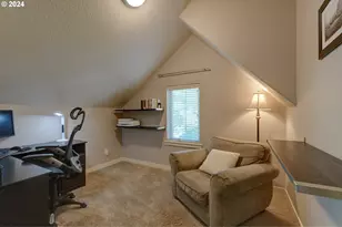 7915 NE Rockne Way, Hillsboro, OR 97006 - Photo 16