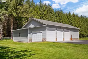 112 Chapman Rd, Castle Rock, WA 98611 - Photo 2