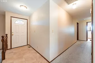 2053 Firth Ave, Springfield, OR 97477 - Photo 14