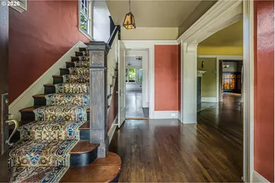 3247 NE Glisan St, Portland, OR 97232 - Photo 8