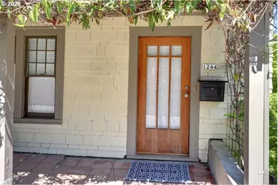 1244 Grand Ave, Astoria, OR 97103 - Photo 2