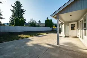 1049 29th Ave, Sweet Home, OR 97386 - Photo 30