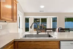 1049 29th Ave, Sweet Home, OR 97386 - Photo 10