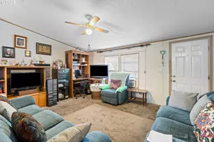 59 Manor Loop, Roseburg, OR 97471 - Photo 6