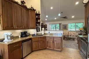 63410 Nathan Dr, Coos Bay, OR 97420 - Photo 10