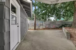 16732 SE Main St, Portland, OR 97233 - Photo 30