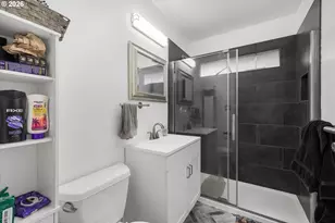 16732 SE Main St, Portland, OR 97233 - Photo 28