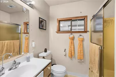 16732 SE Main St, Portland, OR 97233 - Photo 24