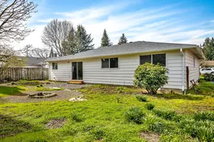 14484 SE Primrose Ave, Milwaukie, OR 97267 - Photo 32