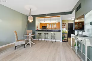 305 S Montgomery St, Portland, OR 97201 - Photo 16