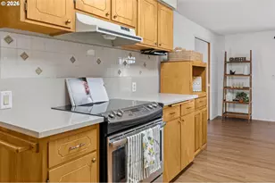 91638 Horse Creek Rd, McKenzie Bridge, OR 97413 - Photo 14