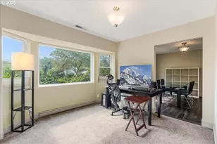 2915 NE Fremont Dr, Portland, OR 97220 - Photo 8