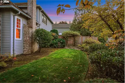 17317 Brookhurst Dr, Lake Oswego, OR 97034 - Photo 38