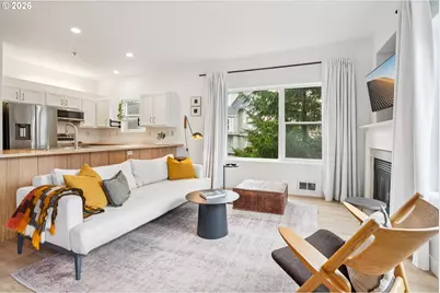 606 S Nevada St #C, Portland, OR 97219 - Photo 8