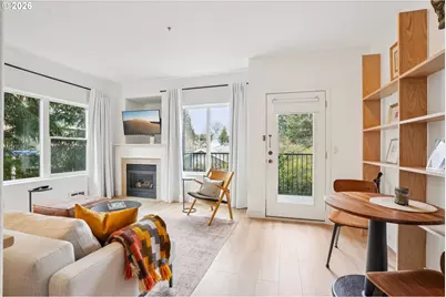 606 S Nevada St #C, Portland, OR 97219 - Photo 4