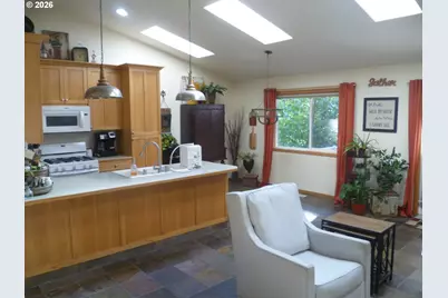532 E Stonecreek Dr, La Center, WA 98629 - Photo 12