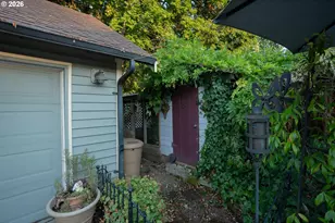 11317 NW 6th Ave, Vancouver, WA 98685 - Photo 8