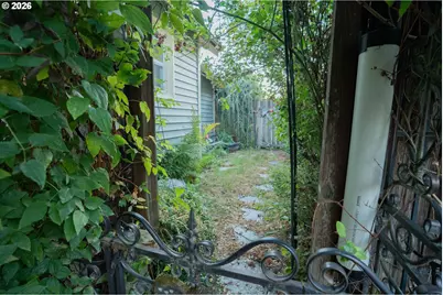11317 NW 6th Ave, Vancouver, WA 98685 - Photo 12
