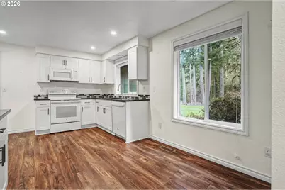 20450 Abiqua Rd, Scotts Mills, OR 97375 - Photo 8